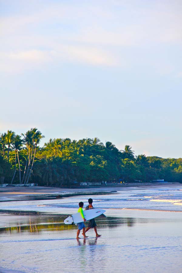 tamarindo costa rica witchs rock surf camp beach