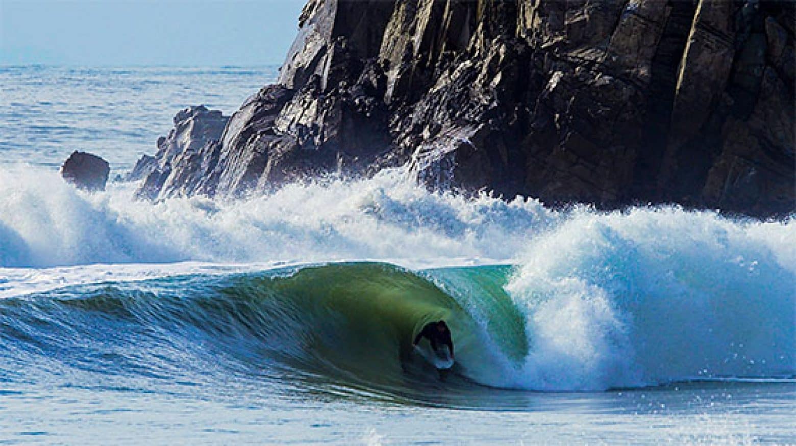 Read more about the article Get Out & Surf Podcast SCORES in…… Lake Michigan?